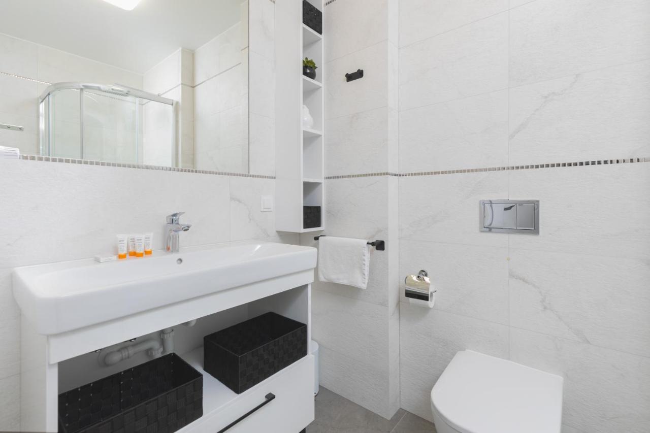 Kasprowicza Apartments Kolobrzeg By Noclegi Renters Kültér fotó